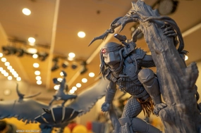 Jungle Predator With Dutch Statue Family friendly