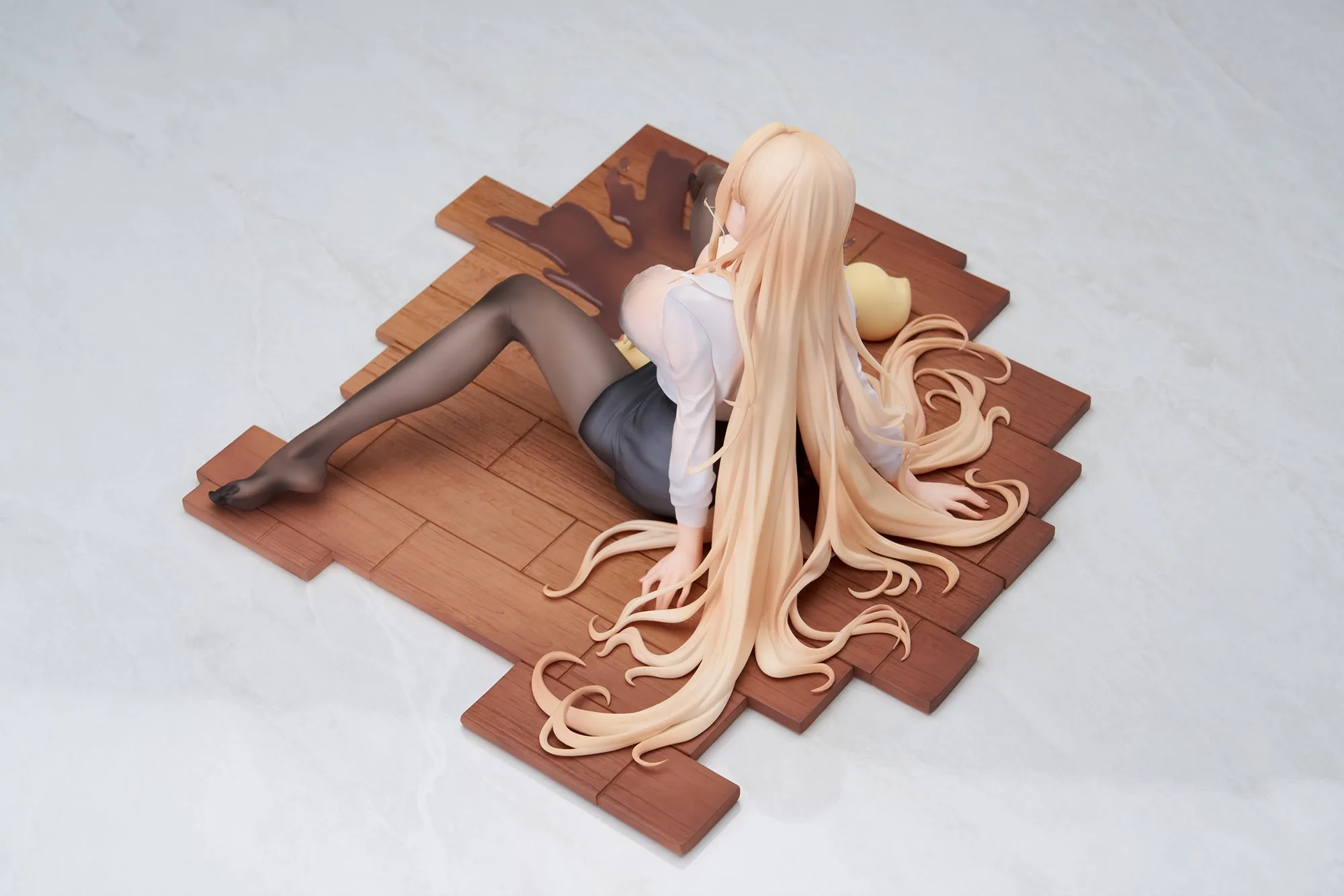 Azur Lane Figure - Implacable Shepherd of the Lost Ver. [Pre-Order Oct 2026] Dorm Room Spacecraft Model