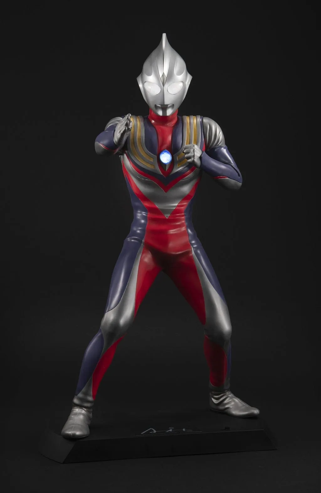 ULTIMATE ARTICLE Ultraman Tiga multi type (resale) Award Winner Movie Statue