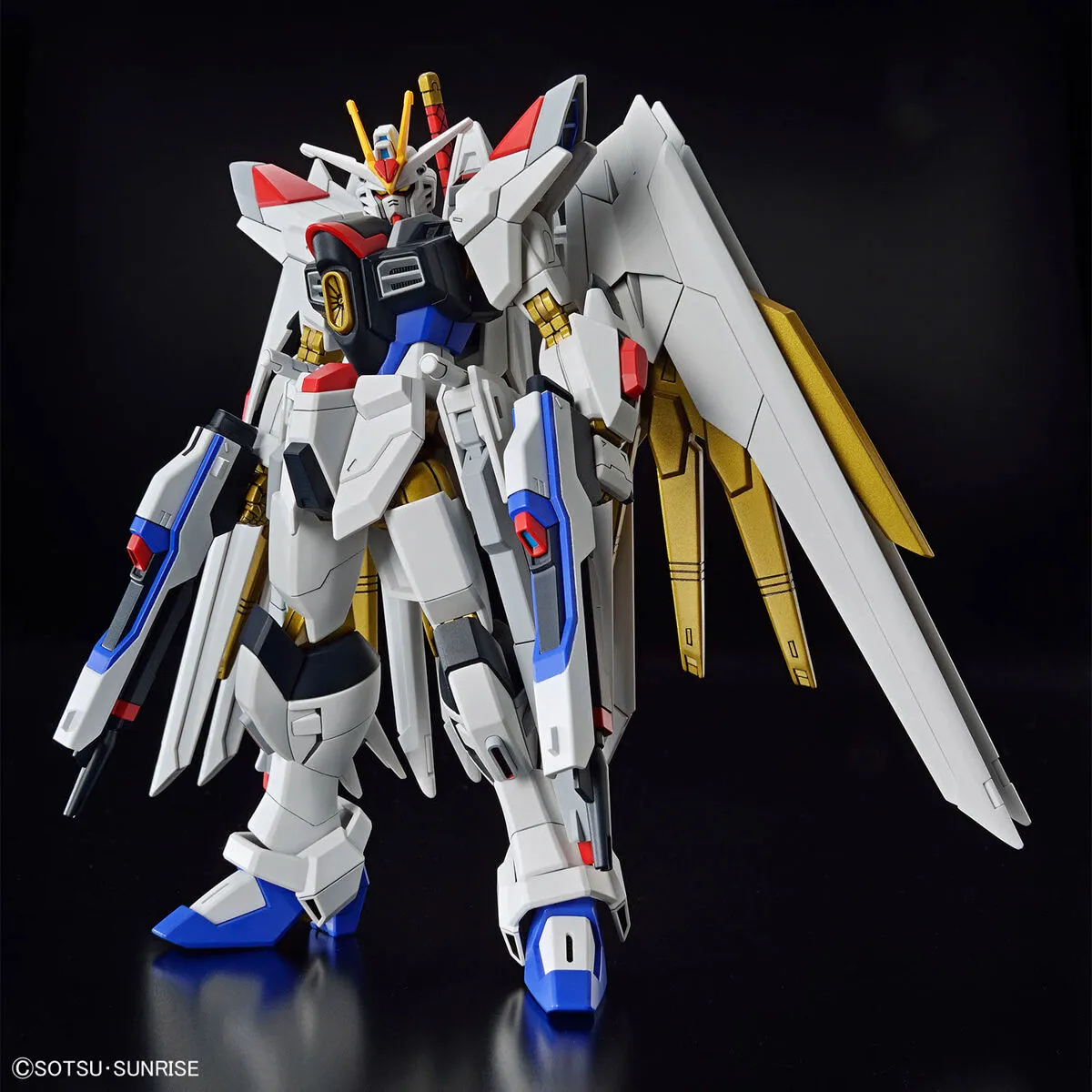 Desktop Statue Gundam: Mighty Strike Freedom Gundam HG Model