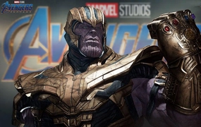 Thanos With Gauntlet Life-Size 1:1 Bust Engineering Toy Fantasy Model