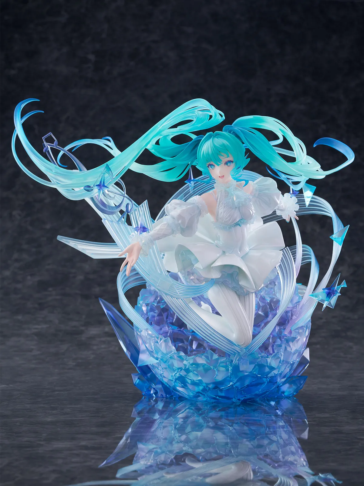 Hatsune Miku Shibuya Scramble Figure - Hatsune Miku Crystal Dress Ver. [Pre-Order Sep 2026] Chrome Plated Safe For Children